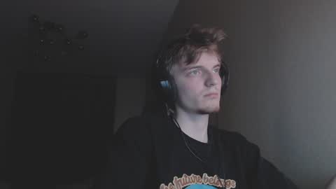 Snapshot of gasturfahe chatting on 12-24-24, 05:55 gasturfahe online show from 12-24-24, 05:55