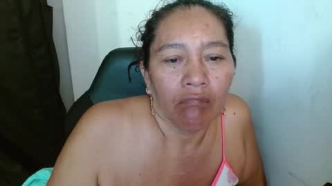 katia online show from 12-22-25, 04:04