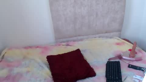 gatita13333321 online show from 12-18-25, 02:34