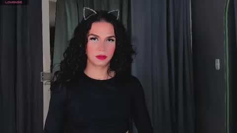 Snapshot of gatitavenecis1 chatting on 12-19-24, 11:14 Vnecis Marn online show from 12-19-24, 11:14