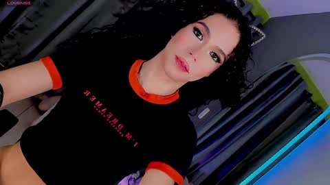 Snapshot of gatitavenecis1 chatting on 12-28-24, 10:14 Vnecis Marn online show from 12-28-24, 10:14