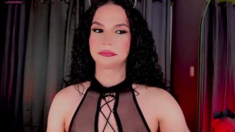 Snapshot of gatitavenecis1 chatting on 01-06-25, 11:18 Vnecis Marn online show from 01-06-25, 11:18