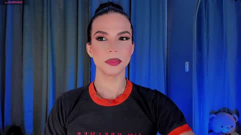 Snapshot of gatitavenecis1 chatting on 01-15-25, 12:47 Vnecis Marn online show from 01-15-25, 12:47