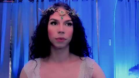 Snapshot of gatitavenecis1 chatting on 02-25-25, 09:35 Vnecis Marn online show from 02-25-25, 09:35