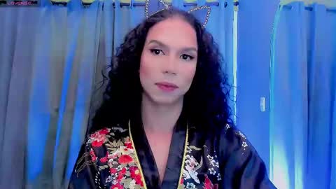 Snapshot of gatitavenecis1 chatting on 03-12-25, 07:13 Vnecis Marn online show from 03-12-25, 07:13