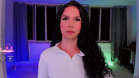Snapshot of gatitavenecis1 chatting on 05-16-26, 08:55 Vnecis Marn online show from 05-16-26, 08:55