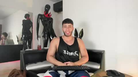Snapshot of gato_pascal chatting on 06-15-26, 08:22 Gato online show from 06-15-26, 08:22