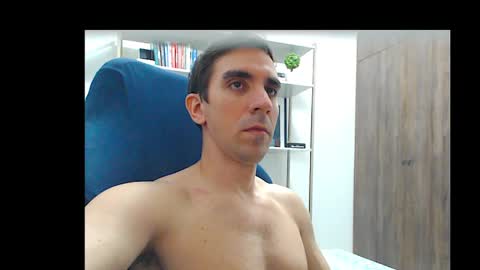 gatosarado23 online show from 10-06-25, 03:48