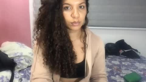 gatubelahotxxx online show from 09-30-25, 11:43