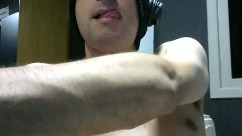 gauchors21 online show from 01-05-25, 03:00