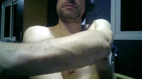 gauchors21 online show from 10-18-25, 03:09