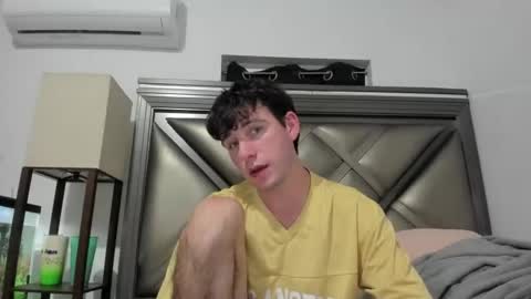 Snapshot of gayndepressed chatting on 04-10-26, 02:28 Trace online show from 04-10-26, 02:28