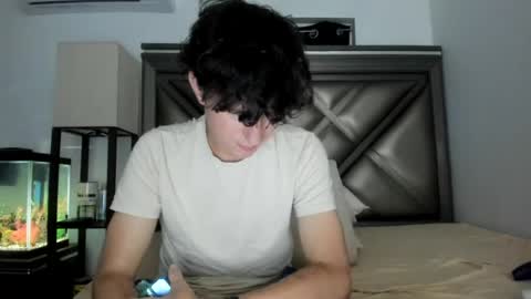 Snapshot of gayndepressed chatting on 07-05-26, 04:19 Trace online show from 07-05-26, 04:19