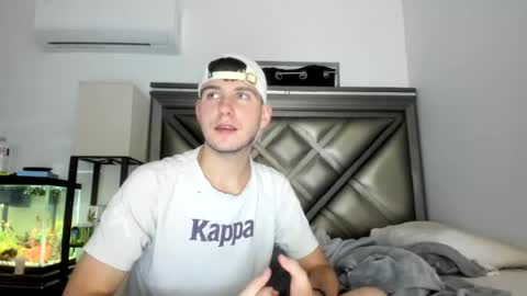 Snapshot of gayndepressed chatting on 07-11-26, 02:58 Trace online show from 07-11-26, 02:58