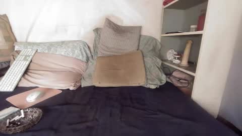 gayrobbin online show from 05-10-26, 11:04