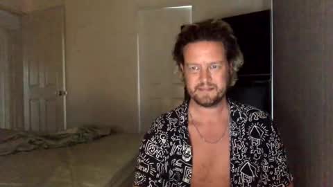 gcsurfer81 online show from 12-12-24, 08:25