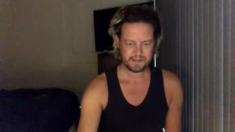 gcsurfer81 online show from 02-12-25, 07:34