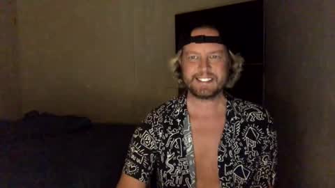 gcsurfer81 online show from 02-21-25, 08:40