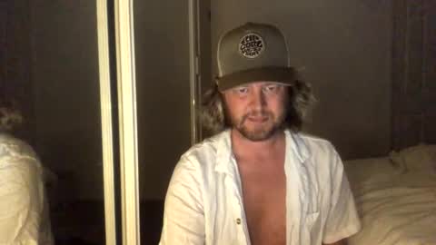 gcsurfer81 online show from 10-18-25, 09:32