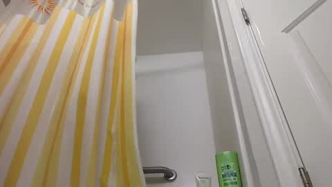 Geeznutsizonyrchyn online show from 02-08-25, 11:01