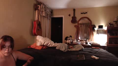 Geeznutsizonyrchyn online show from 10-02-25, 11:28