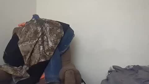 Geeznutsizonyrchyn online show from 11-16-25, 08:42