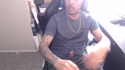 gefeeer online show from 09-18-25, 04:09