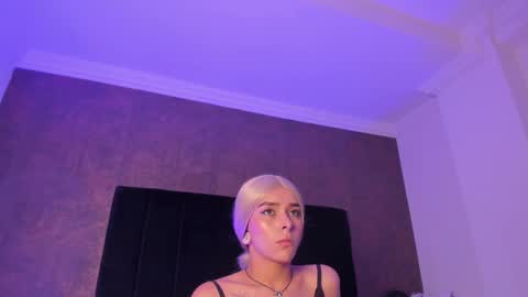 Snapshot of gemarodriguez_ chatting on 03-02-25, 10:38 Gemma online show from 03-02-25, 10:38