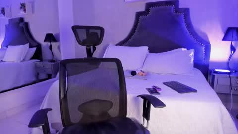 Snapshot of gemarodriguez_ chatting on 03-05-25, 12:22 Gemma online show from 03-05-25, 12:22