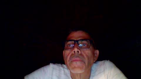 Snapshot of gen3841 chatting on 05-17-26, 09:44 Gen online show from 05-17-26, 09:44