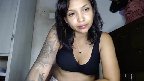 Snapshot of genesis_03_ chatting on 10-31-25, 05:08 genesis_03_ online show from 10-31-25, 05:08