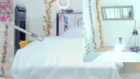 Snapshot of genesis__love_ chatting on 10-05-25, 09:29 Genesis online show from 10-05-25, 09:29