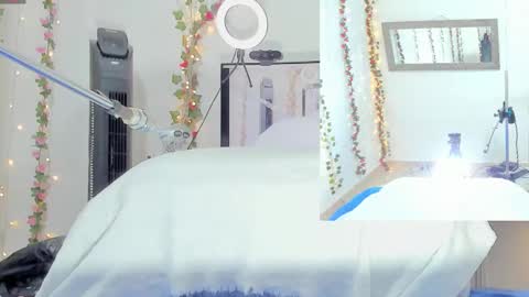 Snapshot of genesis__love_ chatting on 10-08-25, 09:29 Genesis online show from 10-08-25, 09:29