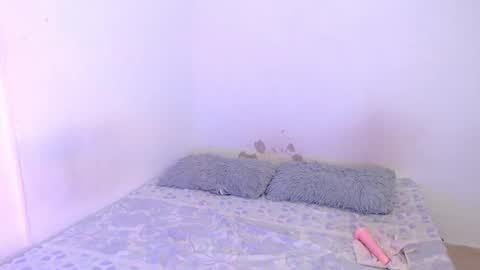 Snapshot of genesisgomez chatting on 09-11-25, 03:28 Genesis online show from 09-11-25, 03:28