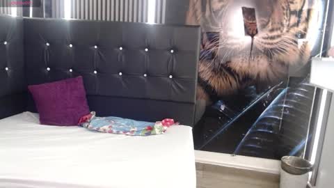 genesisrea__ online show from 10-04-25, 06:33