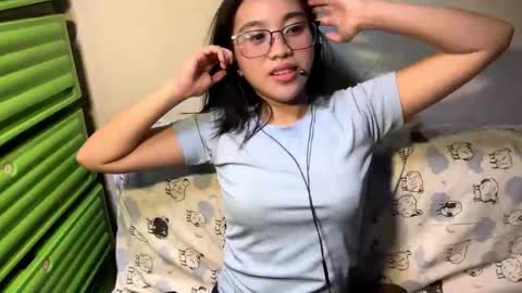 Yuki online show from 02-09-26, 01:37