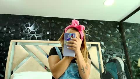  Genessis and David  online show from 09-21-25, 03:30