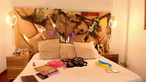  Genessis and David  online show from 10-12-25, 04:44