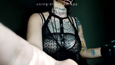 Snapshot of genetictan chatting on 09-27-25, 04:28  CANDY  online show from 09-27-25, 04:28