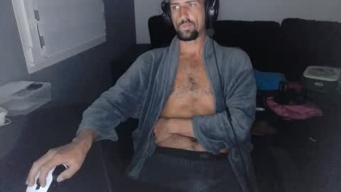 Snapshot of genie_lamps chatting on 09-14-25, 09:03 Edouard online show from 09-14-25, 09:03