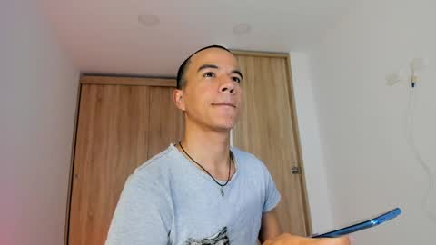 Jorge online show from 05-07-26, 01:11
