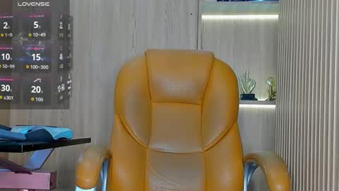 Snapshot of george_diesell_ chatting on 02-10-26, 04:27 George online show from 02-10-26, 04:27