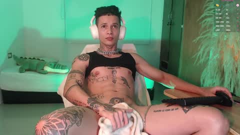 Snapshot of george_prince2 chatting on 12-08-24, 02:39 independent model online show from 12-08-24, 02:39