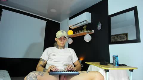 Snapshot of george_prince2 chatting on 01-06-25, 06:47 independent model online show from 01-06-25, 06:47