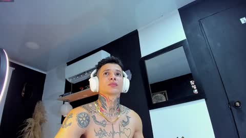 Snapshot of george_prince2 chatting on 01-10-25, 06:09 independent model online show from 01-10-25, 06:09