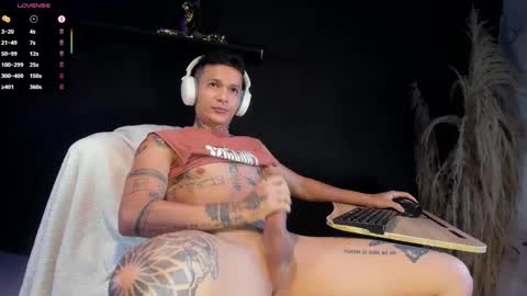 Snapshot of george_prince2 chatting on 03-16-26, 09:52 independent model online show from 03-16-26, 09:52