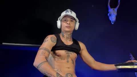 Snapshot of george_prince2 chatting on 03-19-26, 03:16 independent model online show from 03-19-26, 03:16