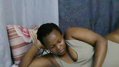 georgeous_kimberly online show from 09-19-25, 06:52