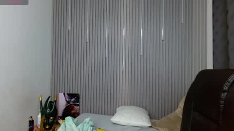 Snapshot of georgesmith_1 chatting on 05-04-26, 03:35 GEORGE online show from 05-04-26, 03:35