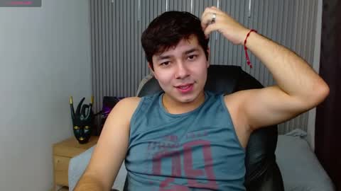 Snapshot of georgesmith_1 chatting on 05-06-26, 01:47 GEORGE online show from 05-06-26, 01:47